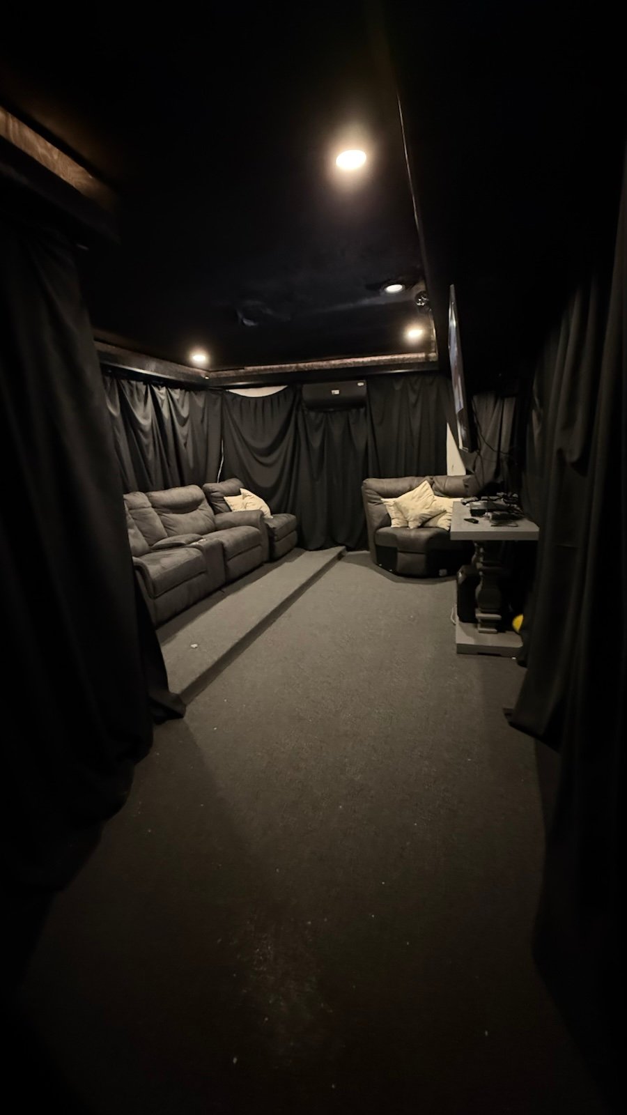 2CFF9A28-53EE-4BC7-857B-0F68F7D328BB