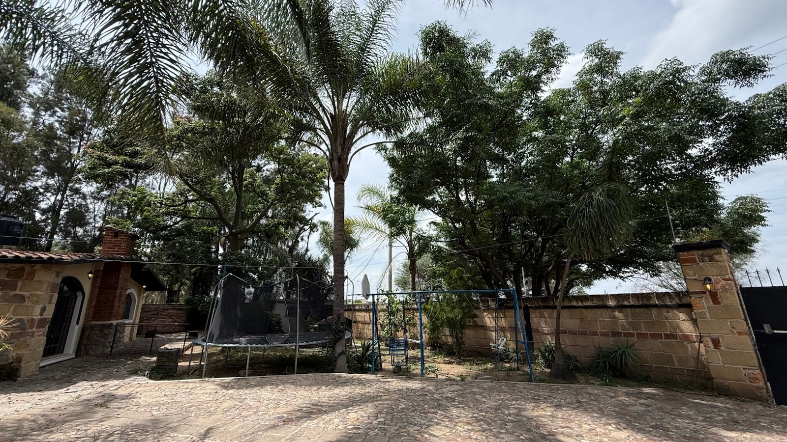 5513411E-A132-4D70-A7F2-81E427744BF2