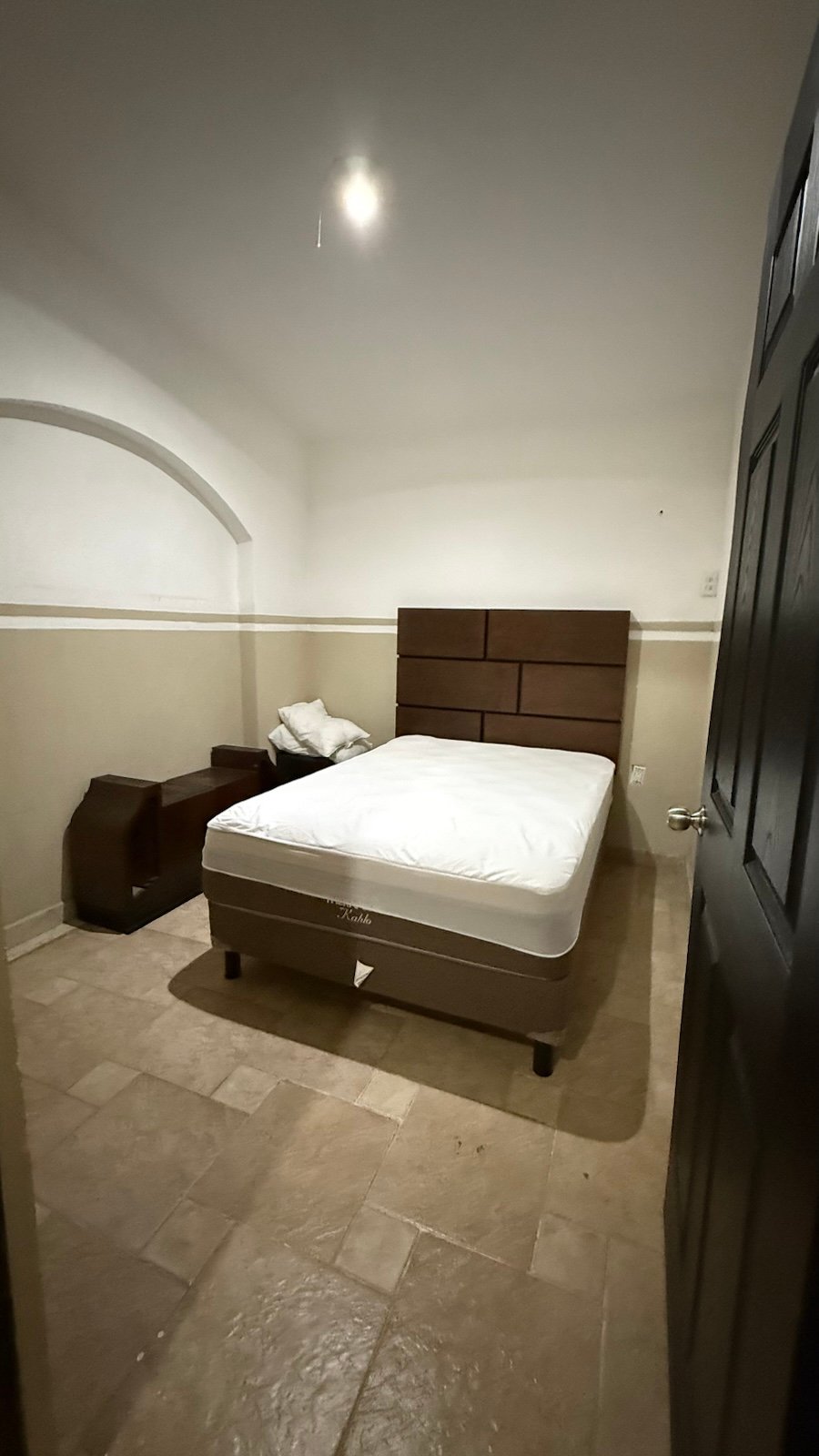 F966CE1A-BBDE-4C9D-AAE3-76639D96607D