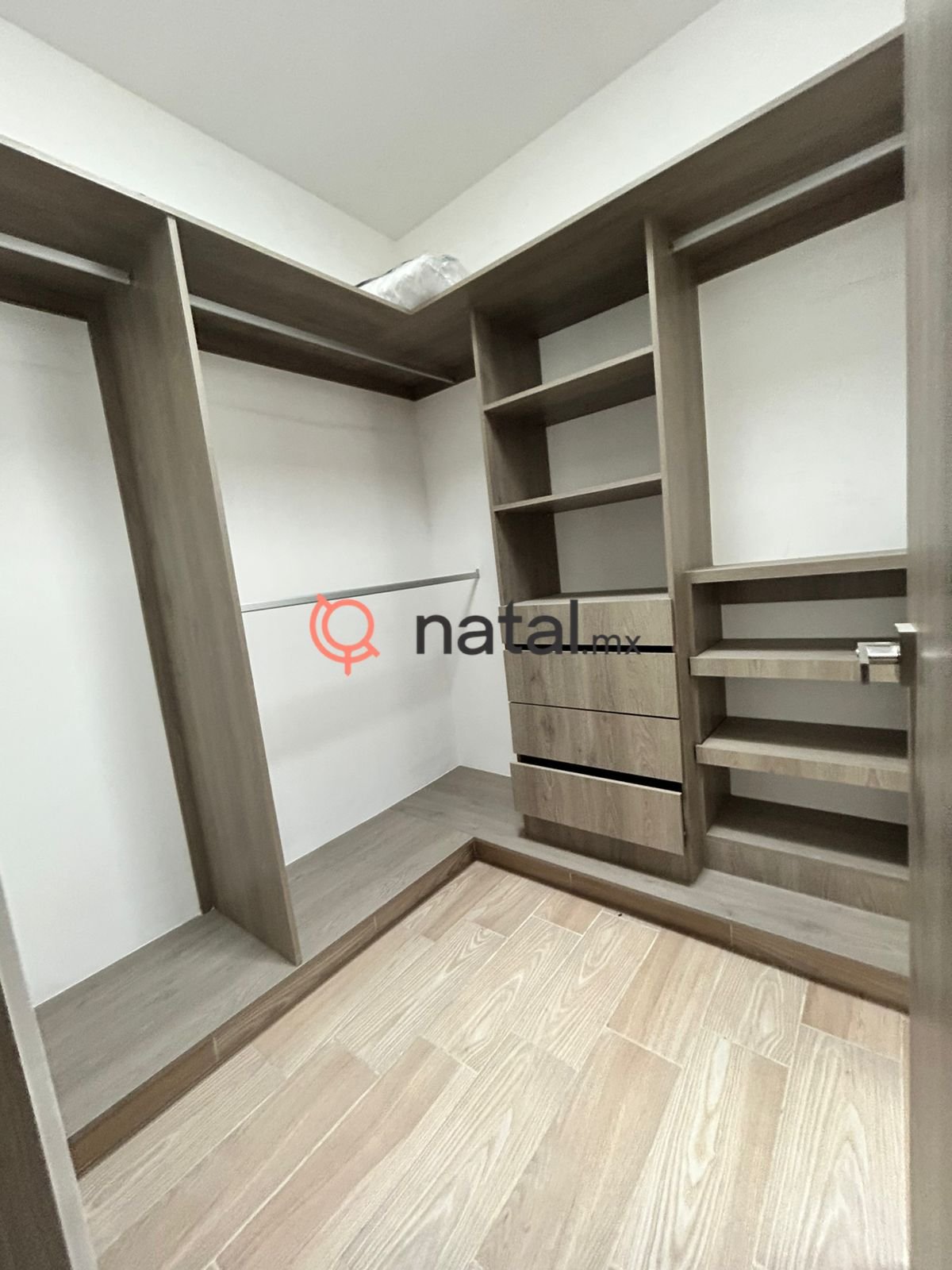 PHOTO-2025-08-05-21-38-17