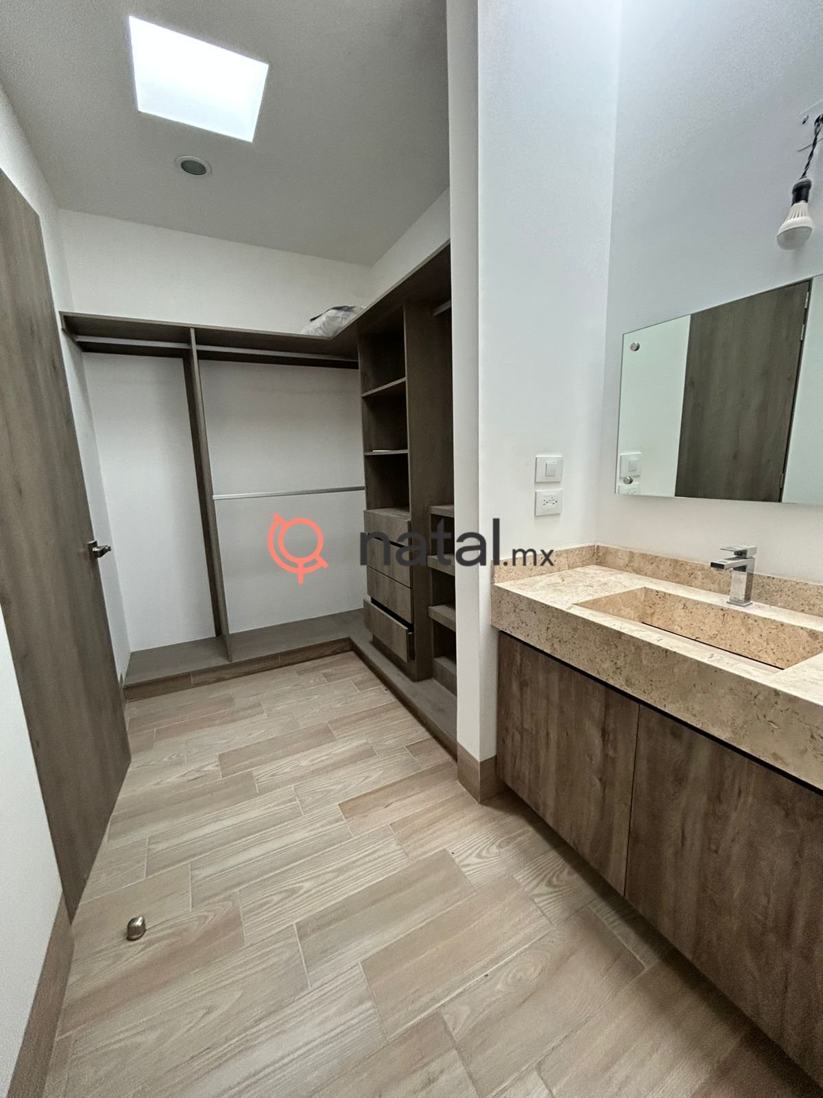 PHOTO-2025-08-05-21-38-54